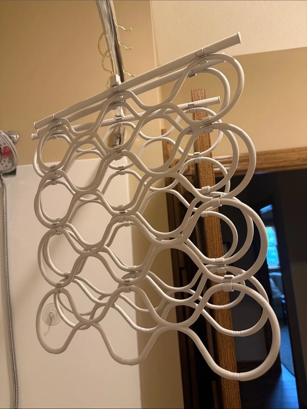 Neutral White Multi-Ring Scarf Belt Organizer Hangers Set of Three. NWOT